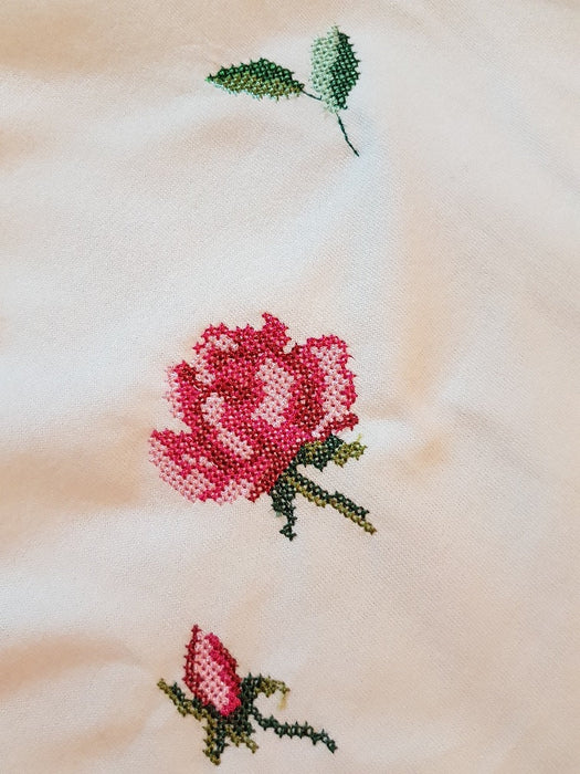 Women's Embroidered T-shirt